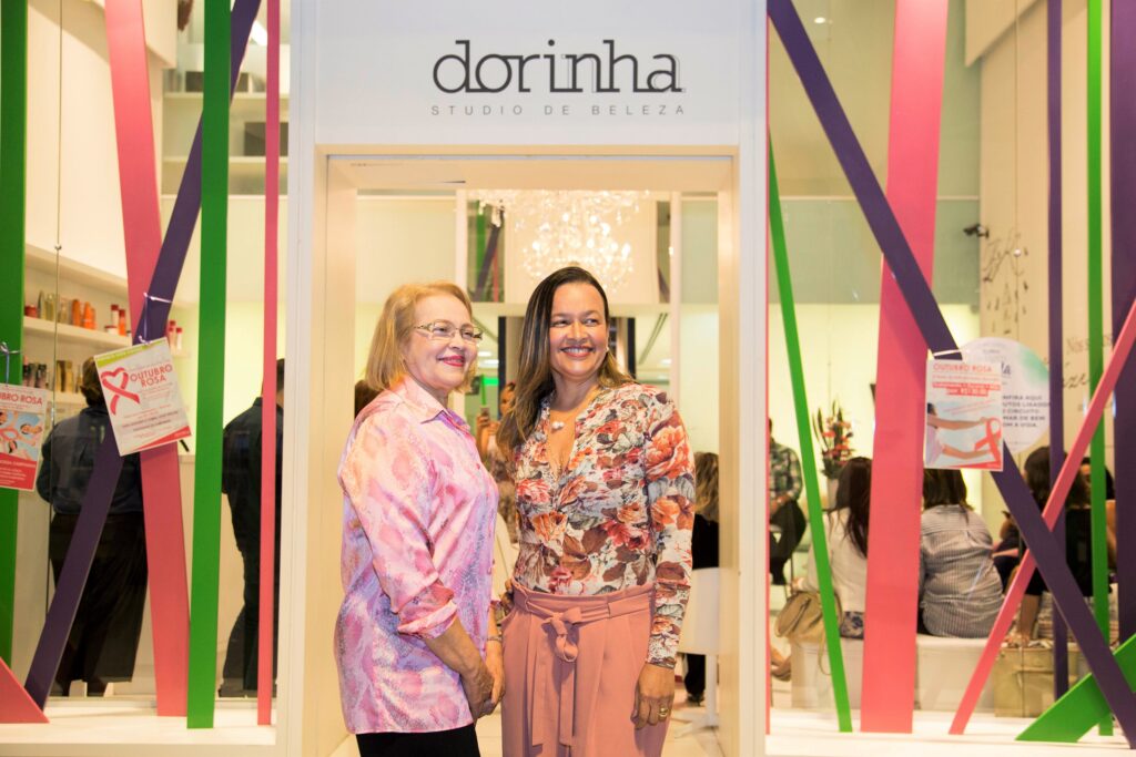 Dorinha comemora 25 anos do seu salão com festa 2 EXECUTIVA COMUNICACAO DORINHA 25 ANOS 4