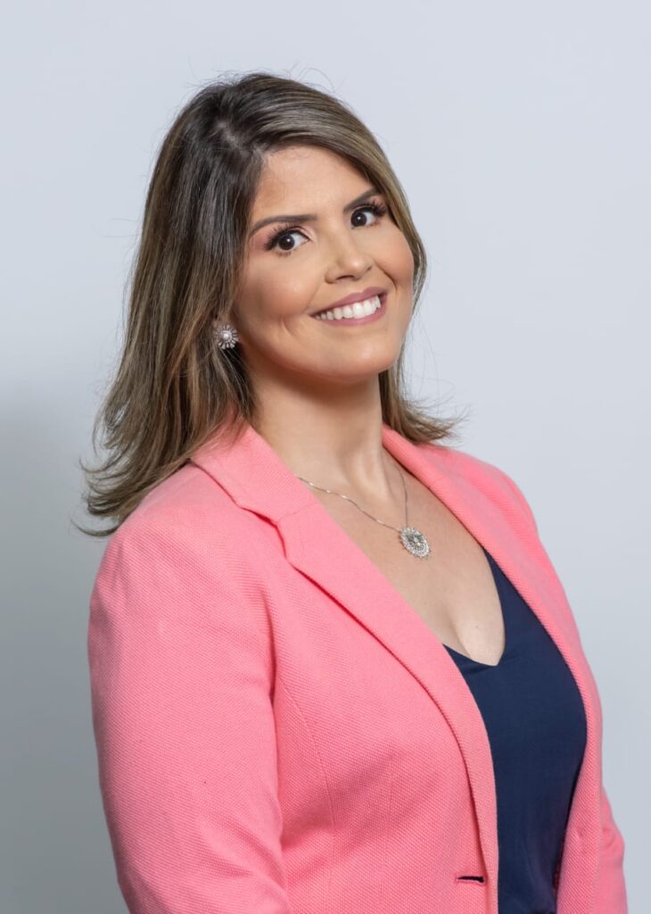 ESA-PE participa de campanha para ajudar a ONG Casa Rosa 2 DIVULGACAO Isabela Lessa vice diretora geral da ESA PE