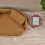 Coleção O Silêncio do designer brasileiro Guilherme Wentz é estrela na Casapronta 10 baixo sofa lifestyle 8 1