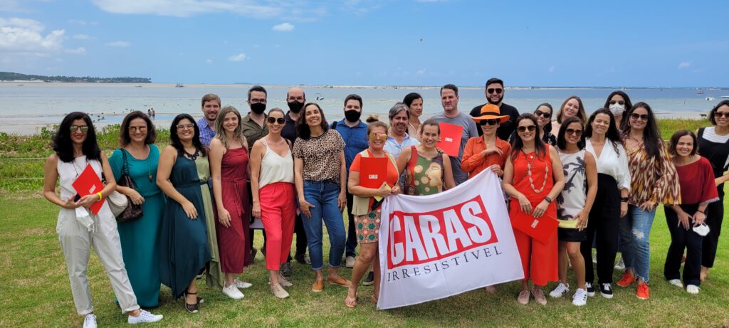 CASA CARAS Parte da turma envolvida na producao da Casa Caras Verao Pernambuco em visita tecnica em Carneiros