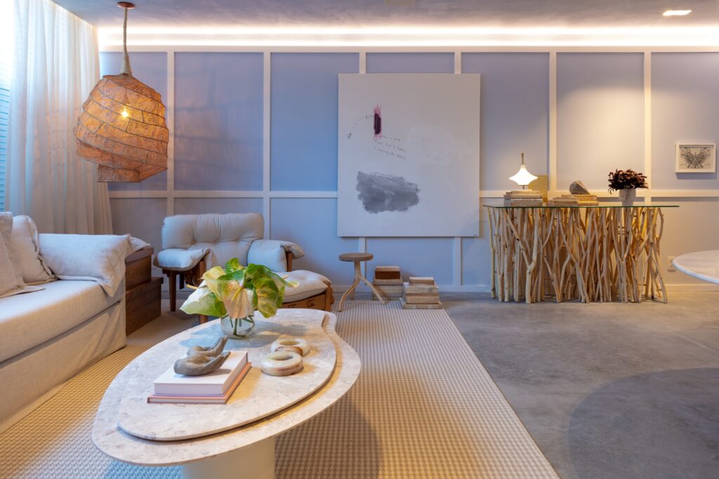 Ambiente da Coral na CASACOR Pernambuco mostra como minimalismo também pode ser aconchegante 2 Estar Quies Coral Credito Paulo Higor Nunes Assessoria @executivacomunicacao