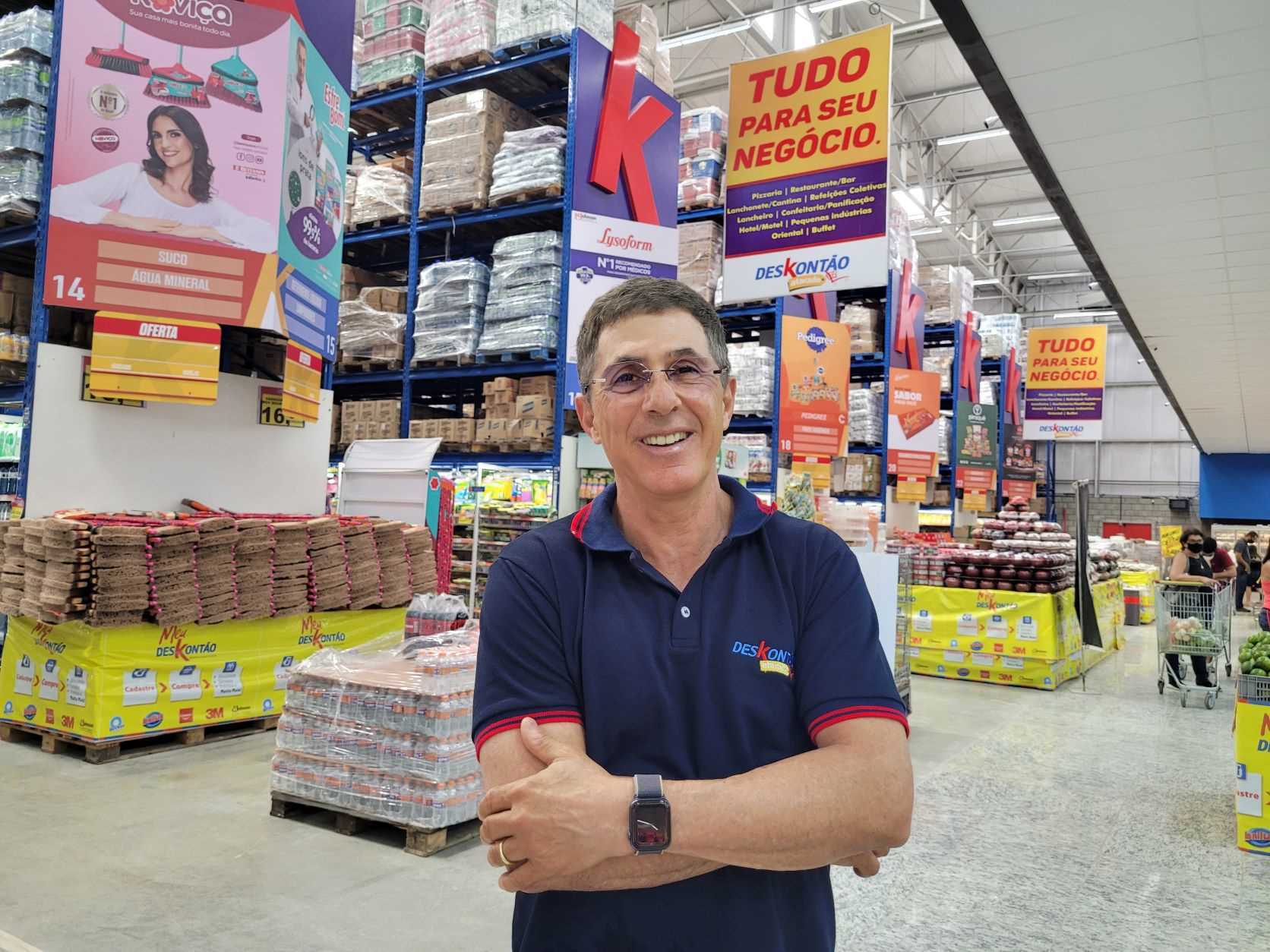 De olho no crescimento do segmento de atacarejo, Deskontão Atacado reinaugura loja totalmente reformada na Imbiribeira, no Recife (PE) 8 De olho no crescimento do segmento de atacarejo, Deskontão Atacado reinaugura loja totalmente reformada na Imbiribeira, no Recife (PE)