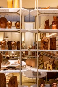 Galeria dos Artesãos na CASACOR PE 2022 tem projeto do arquiteto Diogo Viana 5 GALERIA DOS ARTESÃOS NA CASACOR PE - Foto Paula Villocq