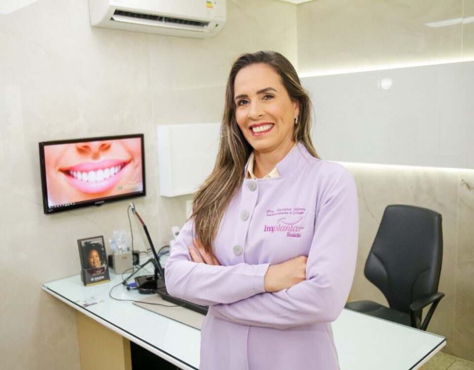 A cirurgiã dentista Taciana Abreu enfatiza que visitas regulares ao dentista ajudam na detecção precoce do câncer de boca