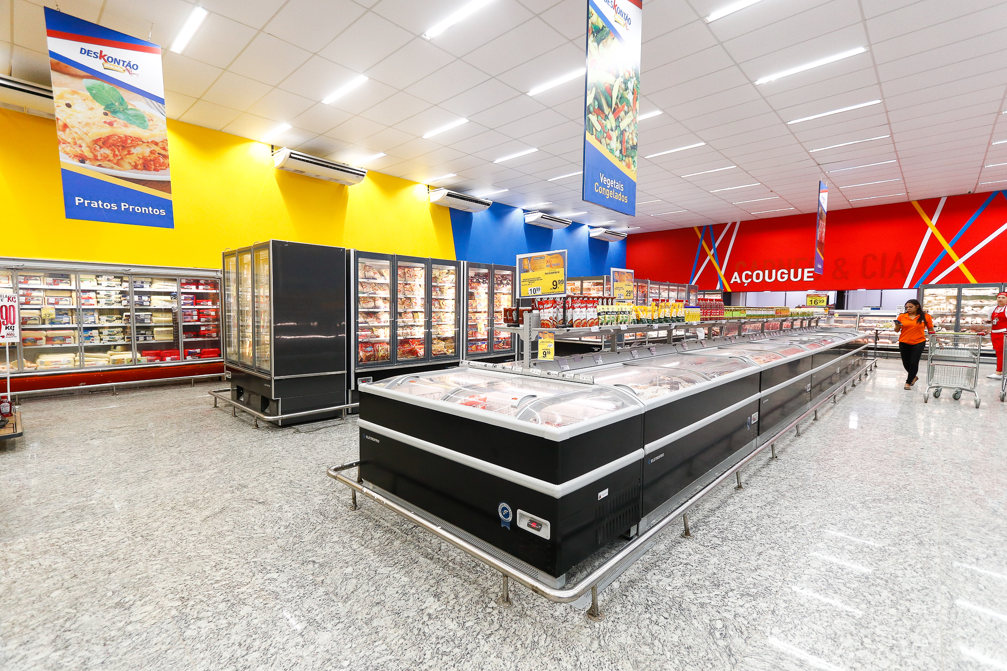 Deskontão Atacado reinaugura loja de Casa Amarela, depois de ampla reforma