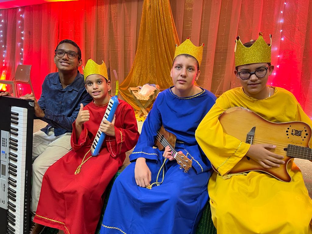 Crianças autistas atendidas pelo Instituto Dimitri Andrade apresentam Cantata Natalina no Recife