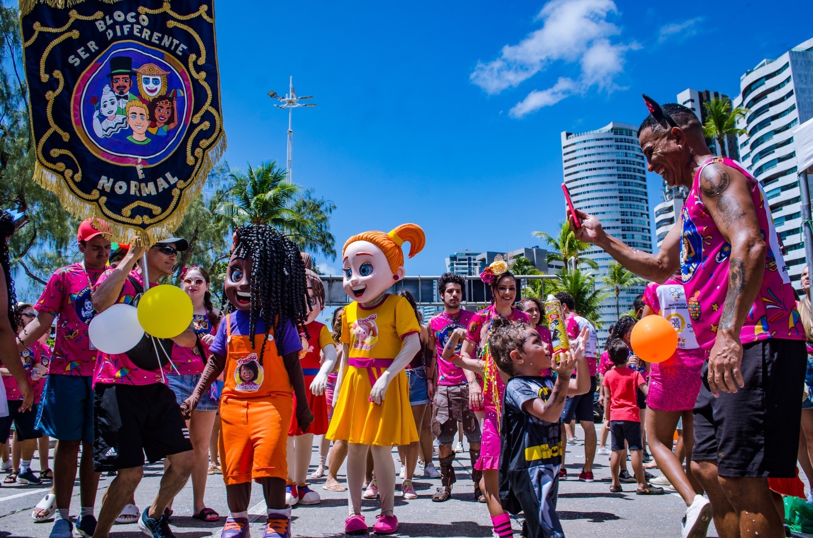 Bloco 'Ser Diferente é Normal', do Instituto Dimitri Andrade, promove Carnaval inclusivo para pessoas neurodivergentes no Recife 6 Bloco ‘Ser Diferente é Normal’, do Instituto Dimitri Andrade, promove Carnaval inclusivo para pessoas neurodivergentes no Recife