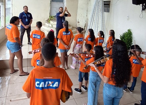 Projeto Cantando a Paz: inscrições para formação gratuita de orquestra musical em comunidades do Recife