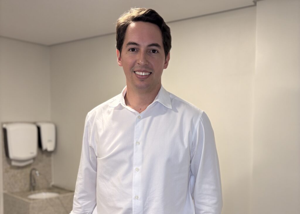 MEDICO ORTOPEDISTA ANDRE PIRES DA CLIFOR OLINDA CREDITO JULIA NASCIMENTO HORIZONTAL